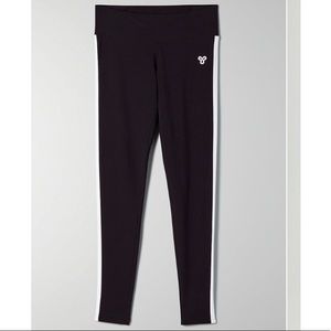 TNA leggings
